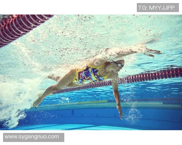 自由泳健身训练攻略提升体能与技巧,打造完美身形与健康生活